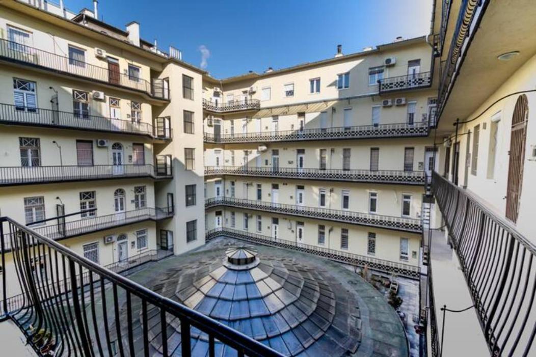 Hi-Bp Sunny Home Apartments In The Heart Of ブダペスト エクステリア 写真