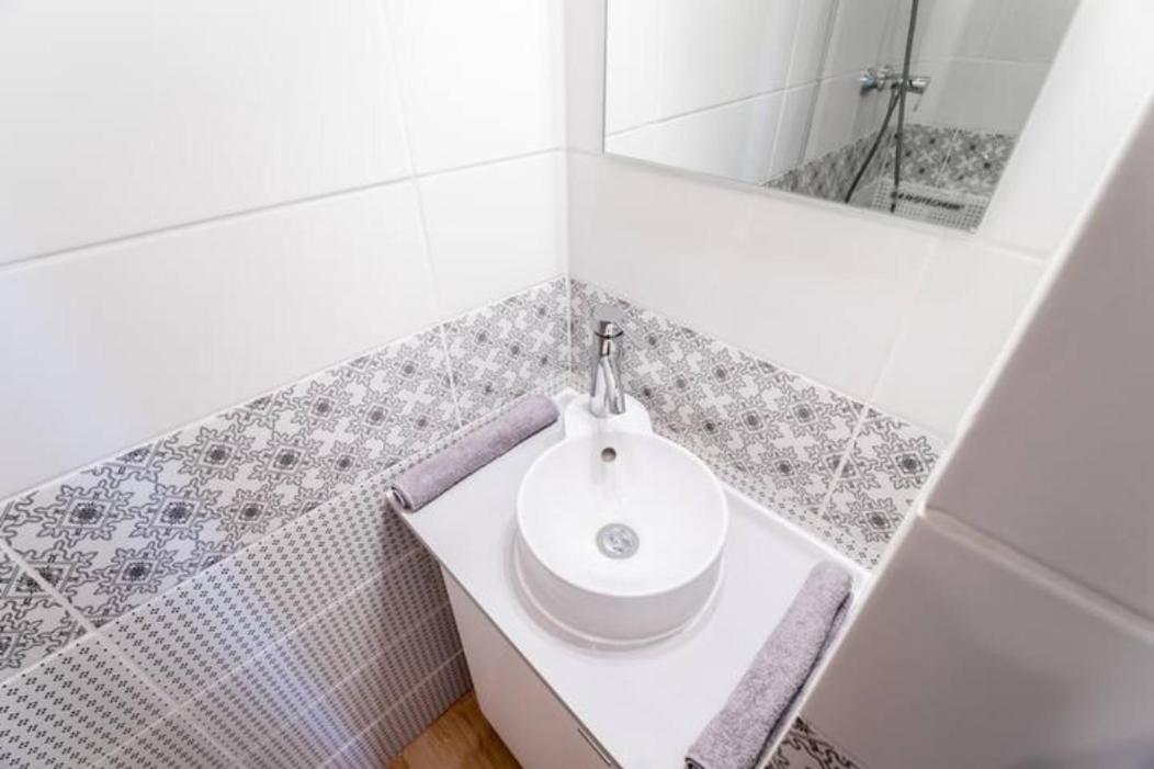 Hi-Bp Sunny Home Apartments In The Heart Of ブダペスト エクステリア 写真