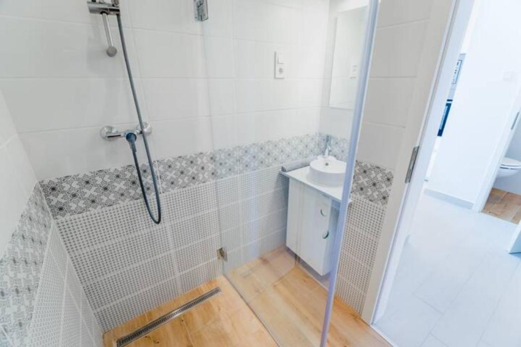 Hi-Bp Sunny Home Apartments In The Heart Of ブダペスト エクステリア 写真